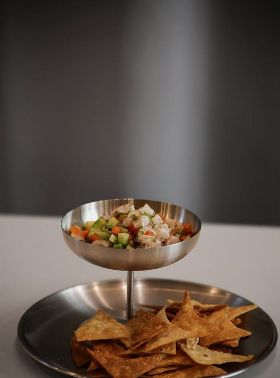 Ceviche cu chipsuri de tortilla
